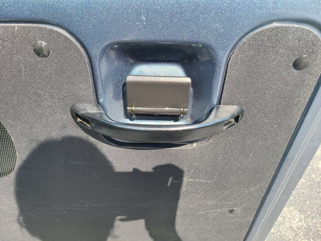 Used 2014 Ford E-350 and Econoline 350 XL w/ Power Windows & Locks Group RWD image 15