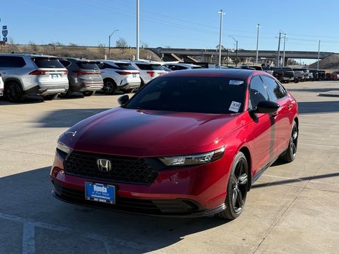 Used 2024 Honda Accord Sport image 1