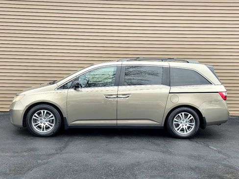 Used 2013 Honda Odyssey EX-L image 2