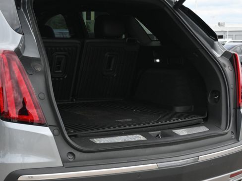 Used 2024 Cadillac XT5 Premium Luxury FWD image 22