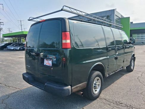 Used 2009 Chevrolet Express 3500 RWD image 6