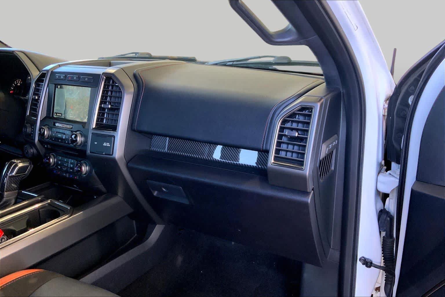 Used 2017 Ford F150 Raptor w/ Equipment Group 802A Luxury AWD/4WD image 19