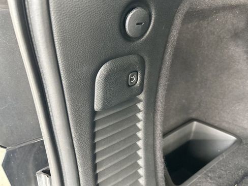 Used 2018 Dodge Durango R/T w/ Blacktop Package image 40