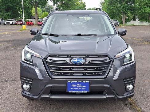 Used 2023 Subaru Forester Limited w/ Popular Package #2 AWD/4WD image 2