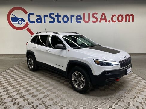 Used 2019 Jeep Cherokee Trailhawk image 1