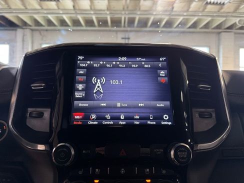 Used 2021 RAM 1500 Laramie w/ Sport Appearance Package AWD/4WD image 17