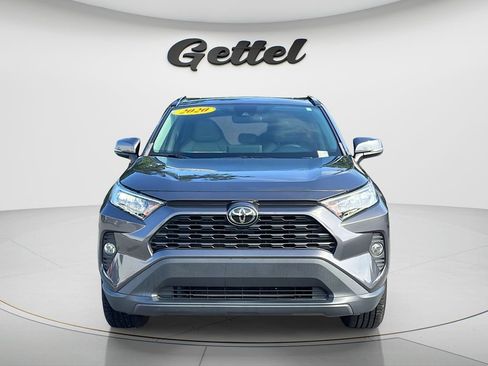 Used 2020 Toyota RAV4 XLE Premium FWD image 2