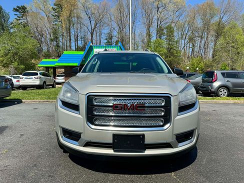 Used 2014 GMC Acadia SLE image 2