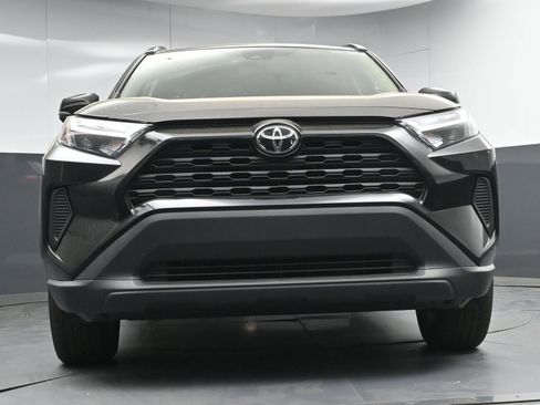 Used 2025 Toyota RAV4 XLE image 23