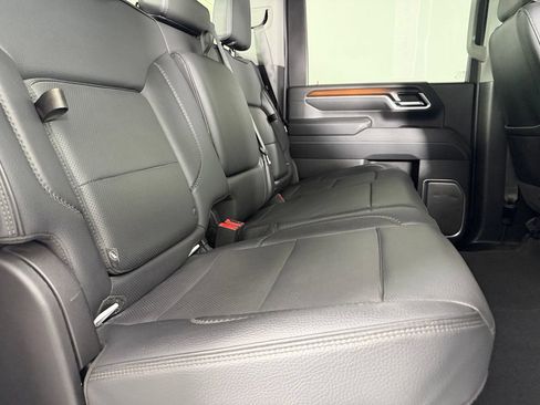 Used 2025 GMC Sierra 3500 Denali w/ Technology Package AWD/4WD image 30
