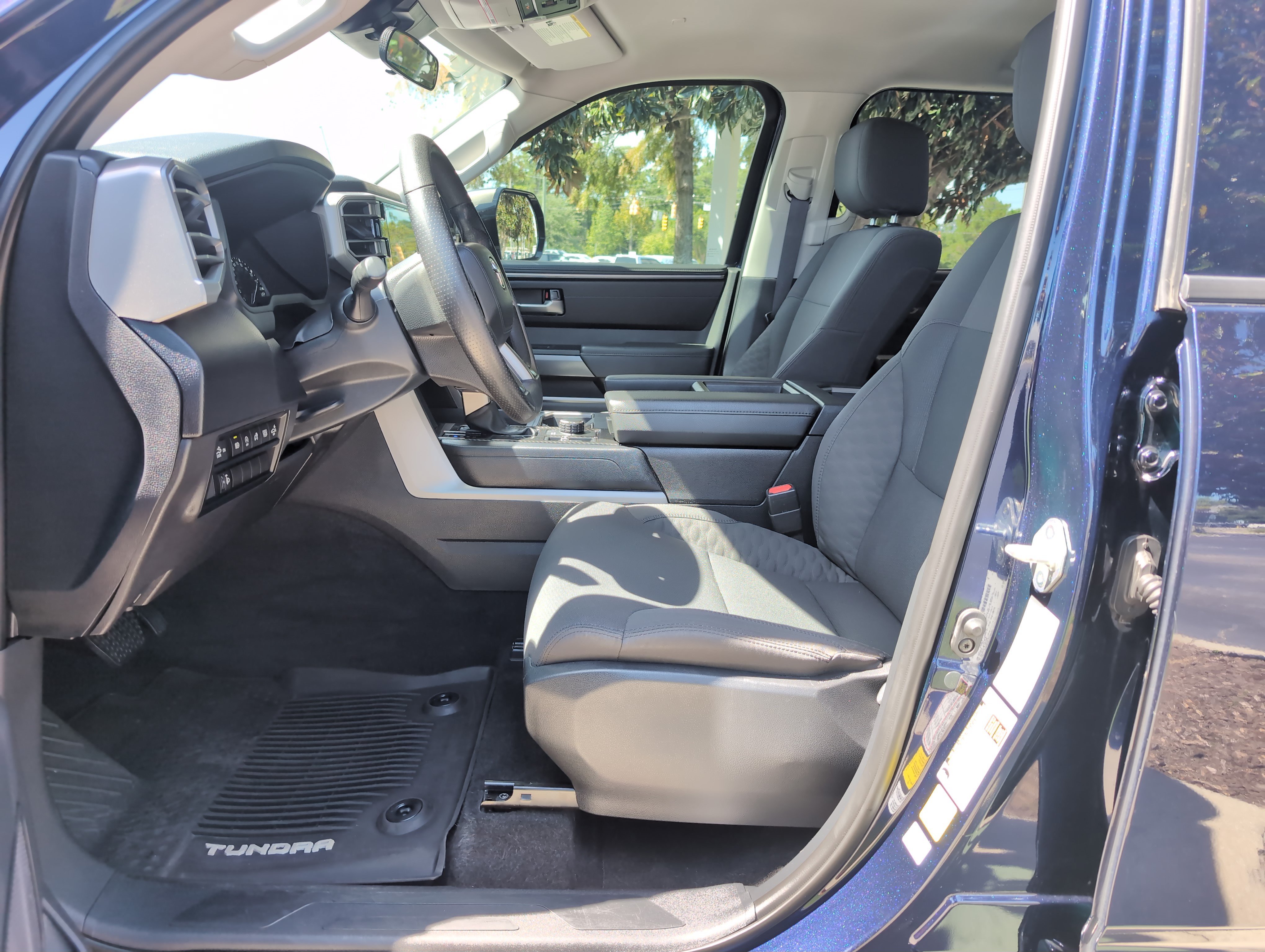 Used 2024 Toyota Tundra SR5 w/ SR5 Convenience Package AWD/4WD image 16