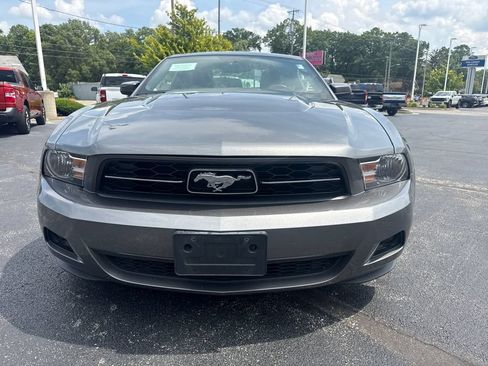 Used 2010 Ford Mustang Premium RWD image 3