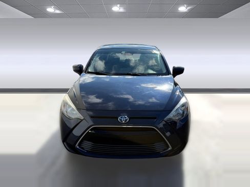 Used 2017 Toyota Yaris iA image 5