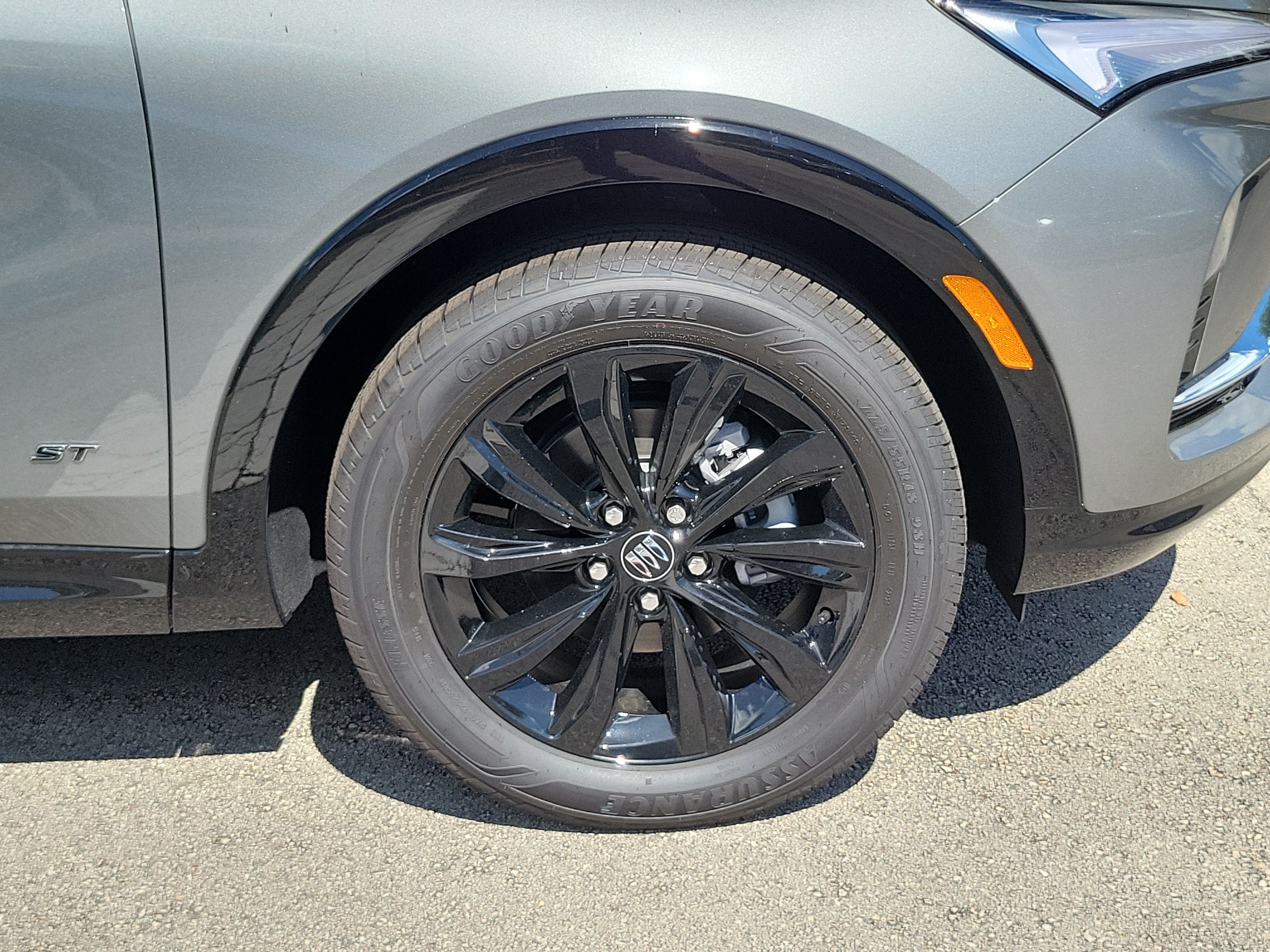 New 2026 Buick Envista Sport Touring w/ Convenience I Package FWD image 4