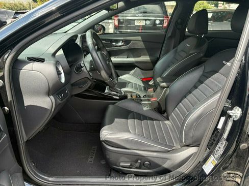 Used 2024 Kia Forte GT-Line w/ GT-Line Premium Package FWD image 13