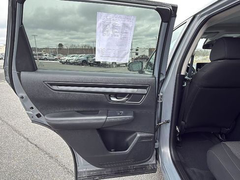 Used 2025 Honda CR-V EX image 21