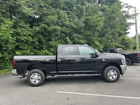 New 2025 RAM 2500 Tradesman AWD/4WD image 9