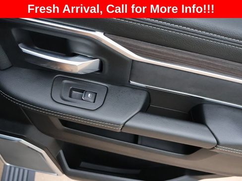 Used 2025 RAM 2500 Laramie AWD/4WD image 15