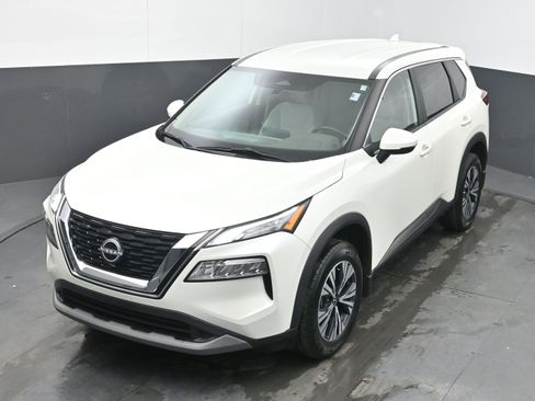 Certified 2023 Nissan Rogue SV image 31