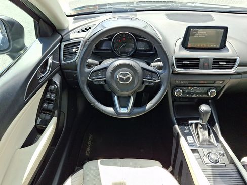 Used 2018 MAZDA MAZDA3 Grand Touring w/ Premium Equipment Package FWD image 12