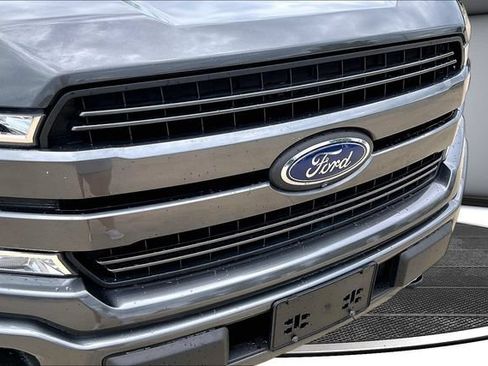 Used 2019 Ford F150 Lariat w/ Equipment Group 502A Luxury AWD/4WD image 33