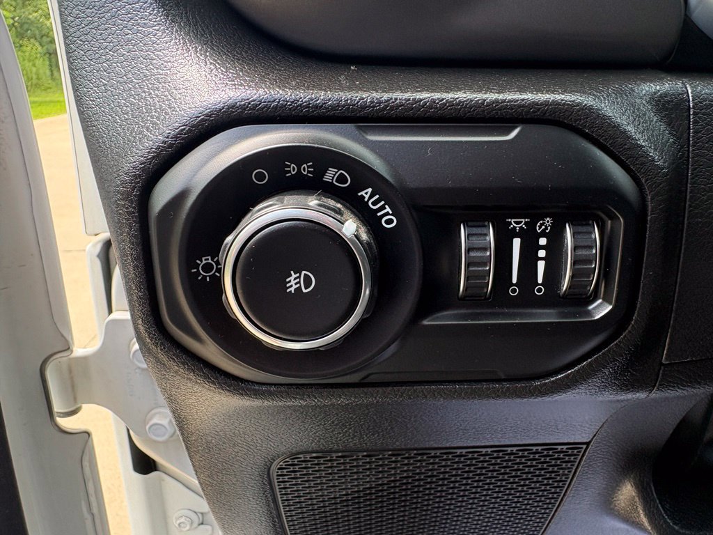 Used 2022 Jeep Wrangler Unlimited Sport AWD/4WD image 17