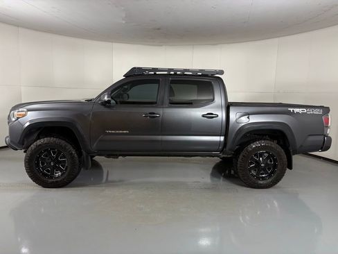 Used 2021 Toyota Tacoma TRD Off-Road image 5