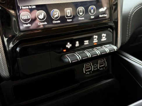 Used 2020 RAM 1500 Limited RWD image 46