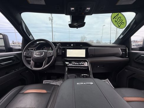 Used 2024 GMC Sierra 2500 AT4 w/ Technology Package image 19