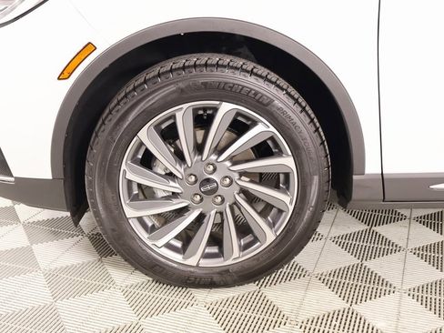 Certified 2025 Lincoln Corsair Reserve w/ Equipment Group 202A image 18