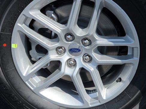 New 2026 Ford Explorer Active AWD/4WD image 9