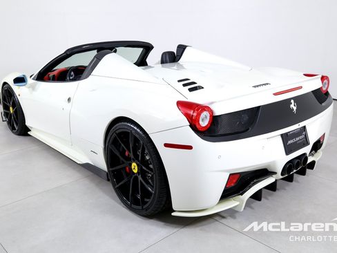 Used 2014 Ferrari 458 Spider RWD image 7