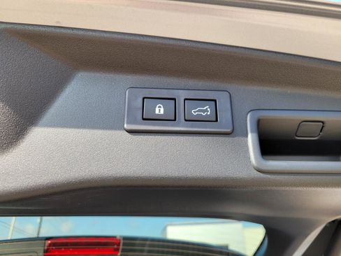 New 2026 Subaru Outback Premium image 18