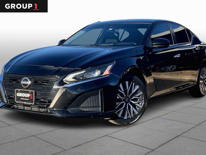 Used 2023 Nissan Altima 2.5 SV