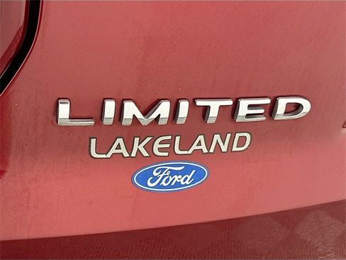 Used 2018 Ford Explorer Limited image 29