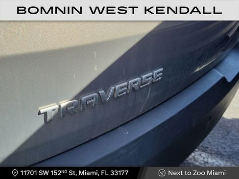 Used 2018 Chevrolet Traverse LT image 3