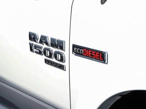 Used 2019 RAM 1500 Laramie w/ Convenience Group image 6