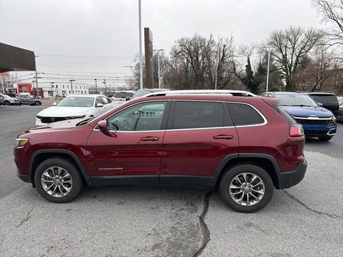 Used 2019 Jeep Cherokee Latitude Plus w/ Cold Weather Group image 4