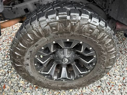 Used 2010 Jeep Wrangler Unlimited Sport AWD/4WD image 17