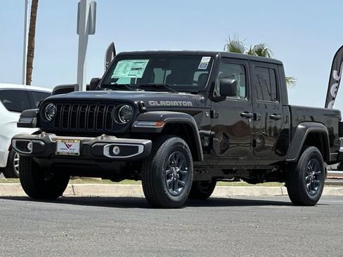New 2026 Jeep Gladiator Mojave AWD/4WD image 7