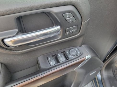 Used 2019 GMC Sierra 1500 SLT w/ SLT Premium Package image 27