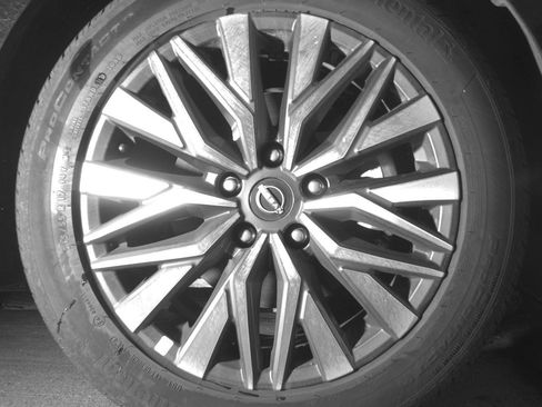 Used 2025 Nissan Altima 2.5 SV image 13