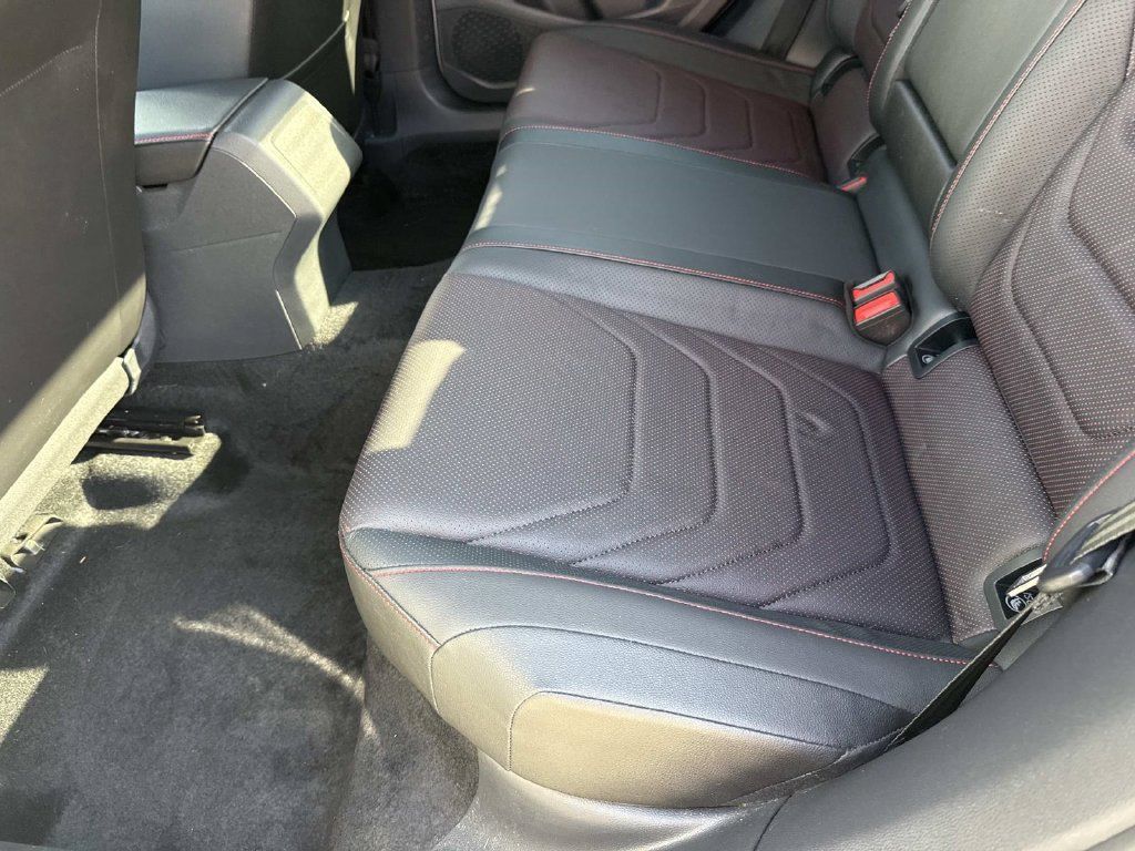 Used 2024 Volkswagen Jetta GLI Autobahn FWD image 16