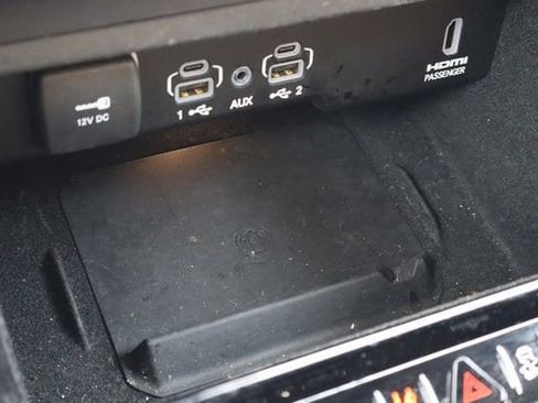 Used 2023 Jeep Grand Wagoneer L Series III AWD/4WD image 29