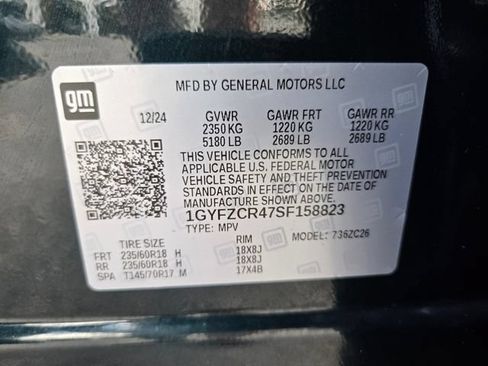 Used 2025 Cadillac XT4 Premium Luxury FWD image 18