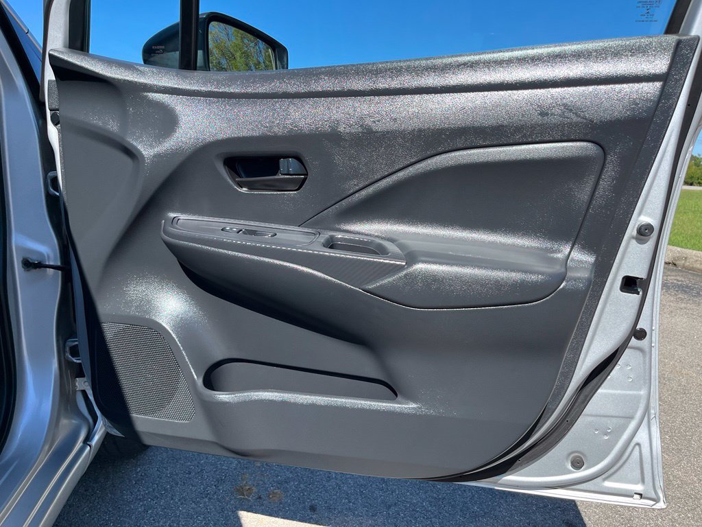 Used 2020 Nissan Versa S FWD image 31