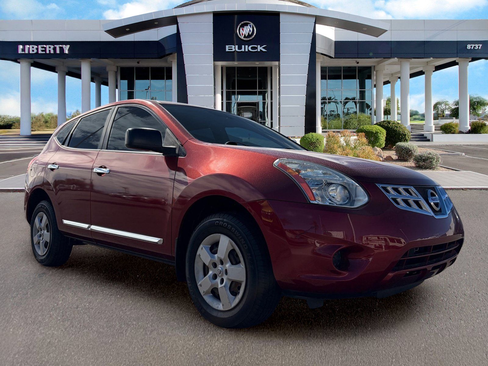 Used 2013 Nissan Rogue S FWD image 2