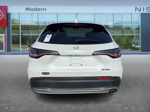 Used 2023 Honda HR-V Sport image 6