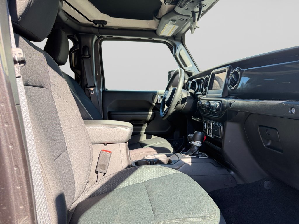 Used 2022 Jeep Gladiator Sport AWD/4WD image 17