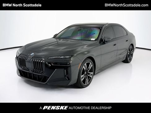 Used 2025 BMW 760i xDrive w/ Executive Package AWD/4WD image 1